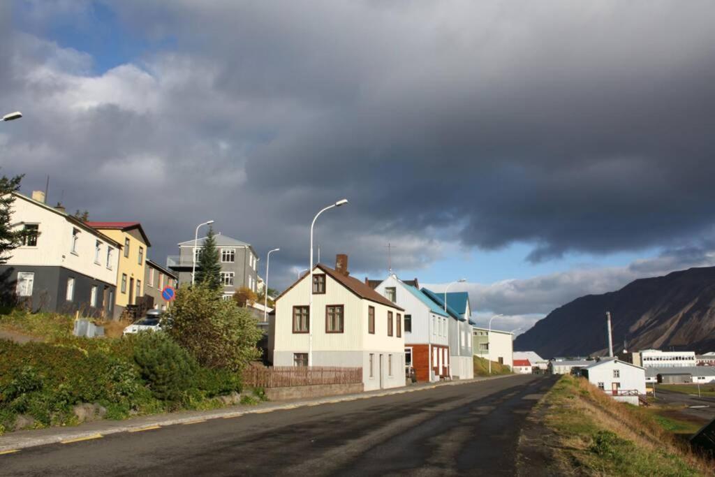 House With A Warm Soul In North Iceland Siglufjordur Екстериор снимка
