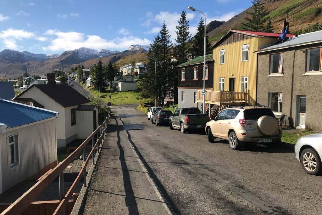 House With A Warm Soul In North Iceland Siglufjordur Екстериор снимка